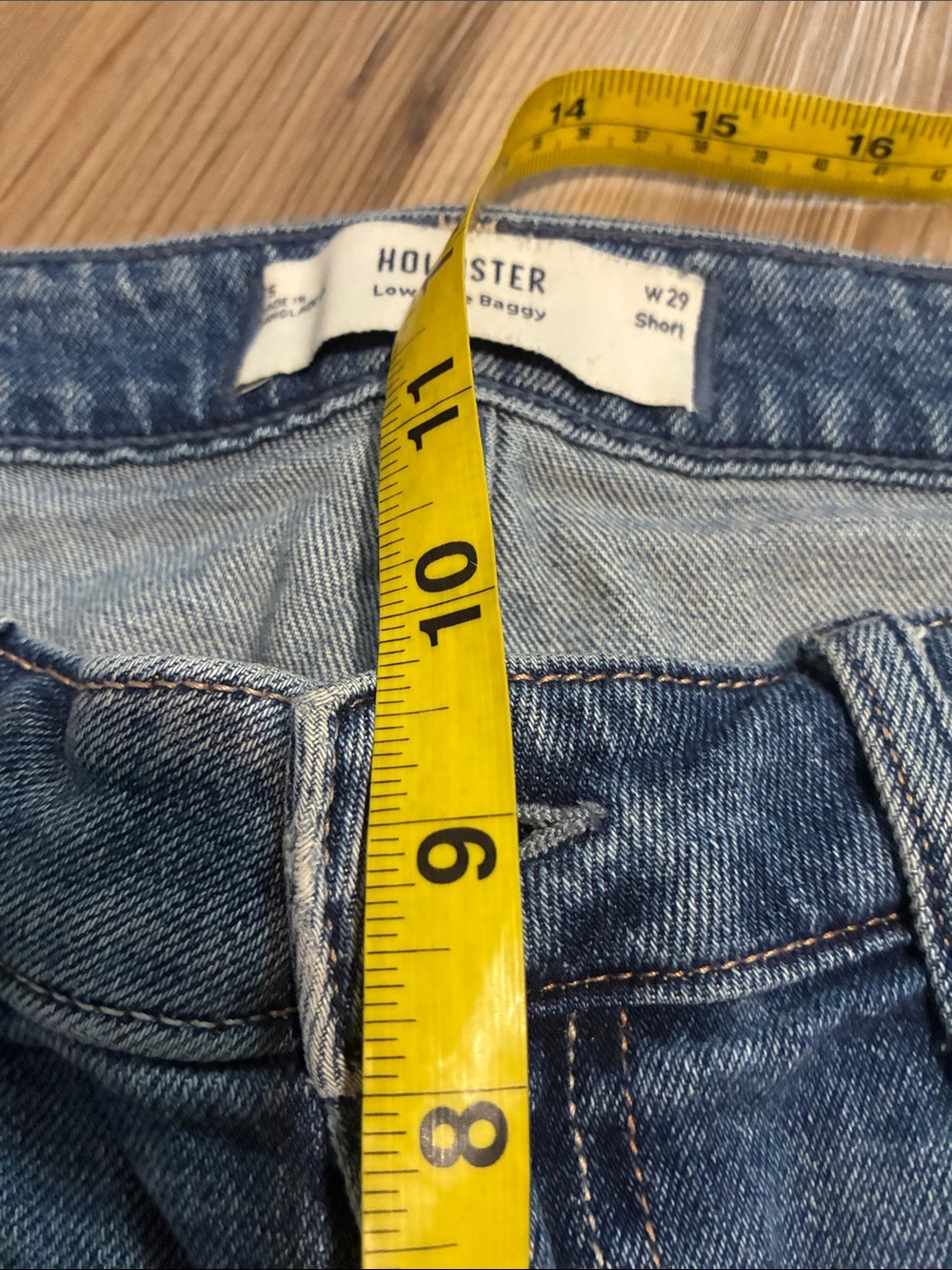 Hollister Low Rise Baggy Jeans Womens 29 Short Raw hem Relaxed Medium Wash - Picture 5 of 11